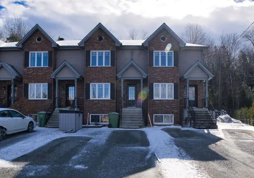 Maison à étages à vendre - 1889 Rue de Fontainebleau, Fleurimont, J1G0C6