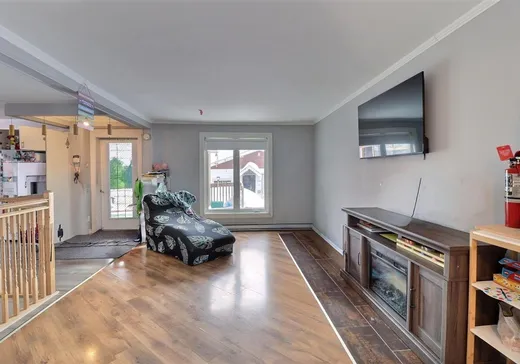 Maison à vendre - 751 Rue Laurier, Amos, J0Y 1Z0