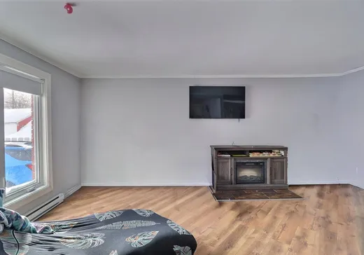 Maison à vendre - 751 Rue Laurier, Amos, J0Y 1Z0