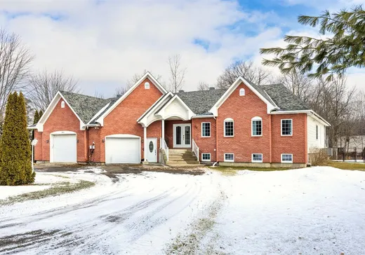 Bungalow for sale - 536 Rue Daviau, Les Cedres, J7T1H5