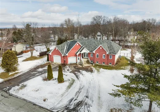 House for sale - 536 Rue Daviau, Les Cedres, J7T 1H5