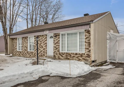 Bungalow à vendre - 27 Rue des Acadiens, Ville de Québec, G2M1E5