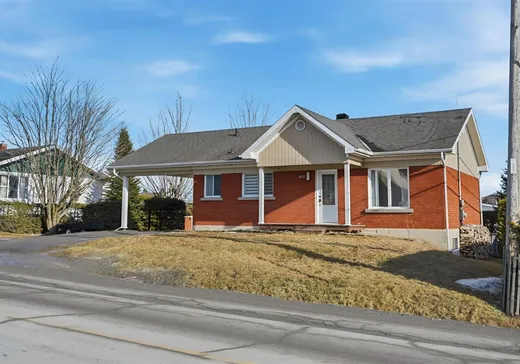 Maison à vendre - 2560 120e Rue, Montréal (Centreville), G5Y 5H1