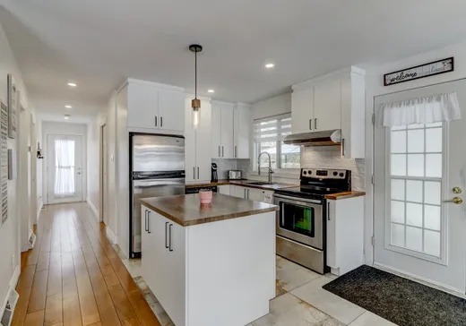 Maison à vendre - 685 Boul. de Châteauneuf, Montréal (Nord), J7G 1X7