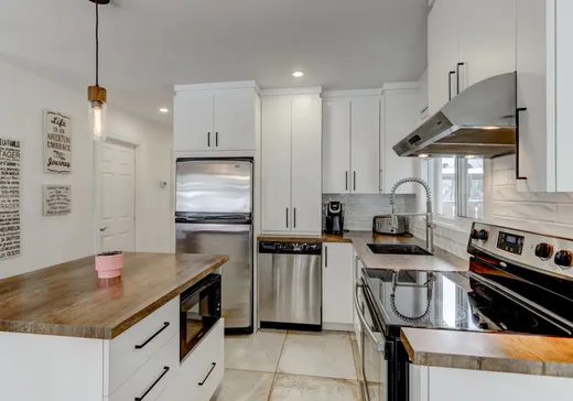 Maison à vendre - 685 Boul. de Châteauneuf, Montréal (Nord), J7G 1X7