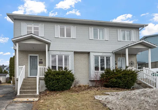 Two or more stories for sale - 218 Rue Laurent, Granby, J2J1X5