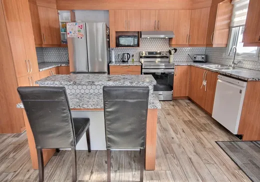 Maison à vendre - 812 Rue Principale, Val-Alain, G0S 3H9