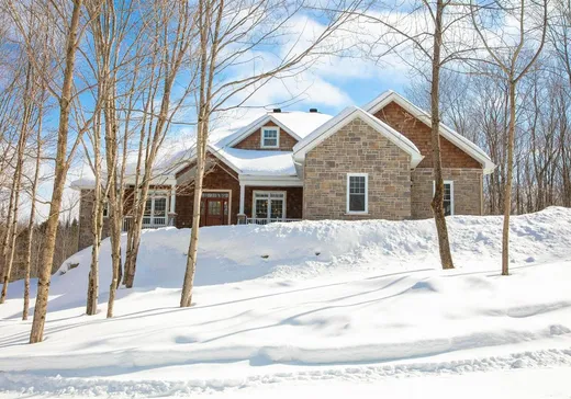 Two or more stories for sale - 61 Ch. Bonnaly, Magog, J1X6X9