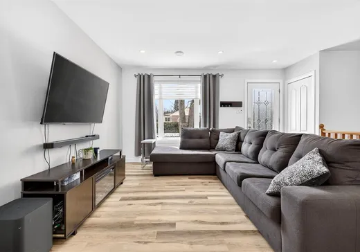 House for sale - 100 Carré des Sapins, Drummondville, J2A 1W1