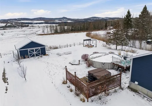 Maison à vendre - 195 Rue Ducharme, Ste-Catherine-De-Hatley, J0B 1W0
