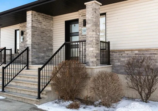 Maison à vendre - 2007 Av. Antoine-Poliquin, Bécancour, G9H 0R3