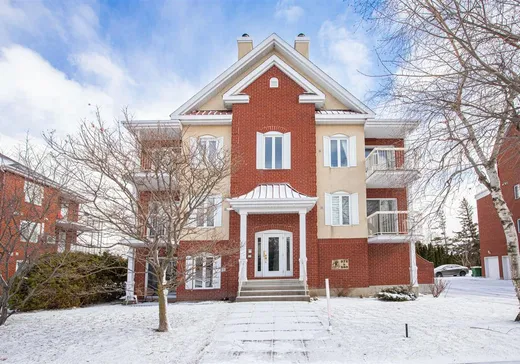 Condo à vendre - 378 Rue du Golf, Mont-Saint-Hilaire, J3H6A9