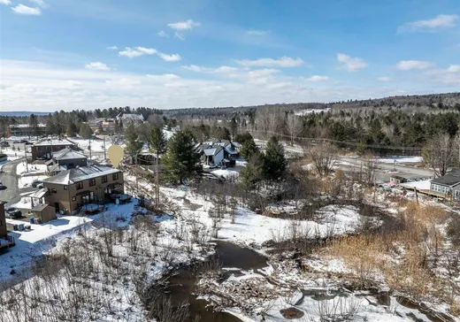 Maison à vendre - 19A Av. de l'Auberge, Orford, J1X 6J3