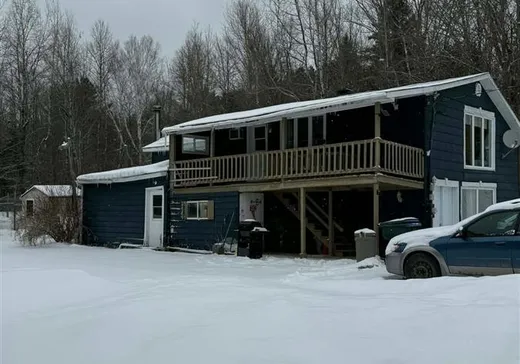Two or more stories for sale - 1444 Mtée St-Jean, Saint-André-Avellin, J0V1W0