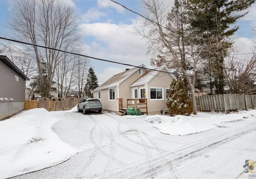 Maison à étages à vendre - 48 36e Avenue, Sainte-Marthe-sur-le-Lac, J0N1P0