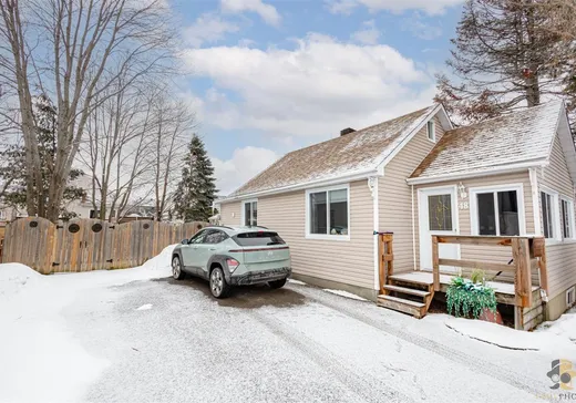 Maison à vendre - 48 36e Avenue, Sainte-Marthe-sur-le-Lac, J0N 1P0