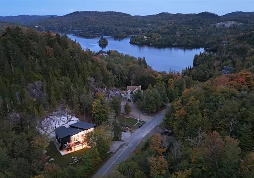 Two or more stories for sale - 11 Ch. de Villandry, St-Adolphe d'Howard, J0T2B0