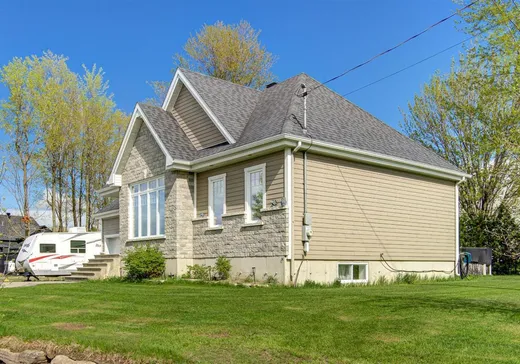 Maison à vendre - 5 Rue des Sarcelles, Saint-Stanislas-de-Kostka, J0S 1W0