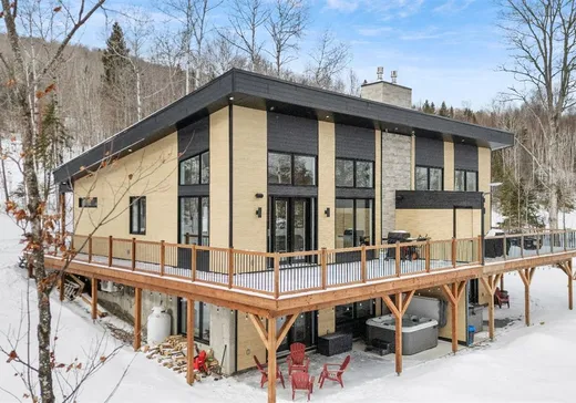 Bungalow for sale - 1465 Rue Principale, Pohénégamook, G0L1J0