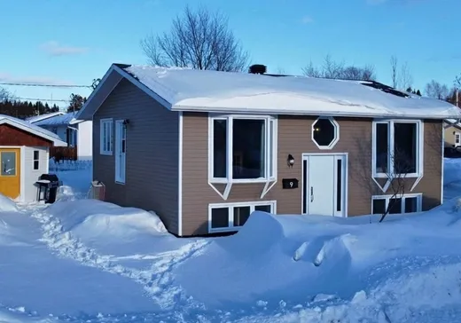 House for sale - 9 Rue Fraser, Sept-Îles, G4S 1C9