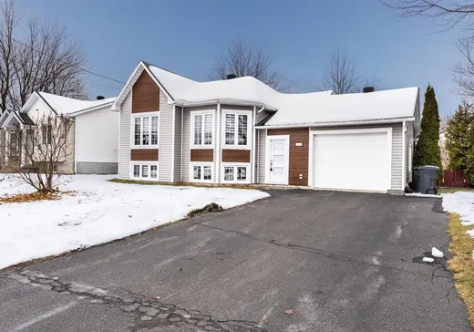 House for sale - 355 Rue Sébastien, St-Charles-De-Drummond, J1Z 1J5