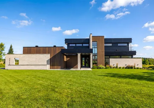 Maison à étages à vendre - 2553 Rue Étienne-Desmarteau, Sherbrooke, J1C0X5