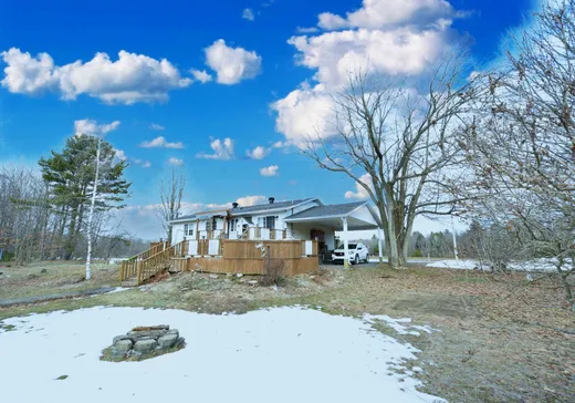 House for sale - 1000 Ch. des Bouleaux, Saint-Lucien, J0C 1N0