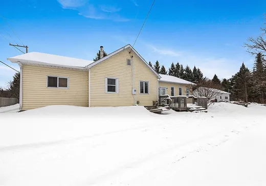 Maison à vendre - 90 Ch. de Calumet, Gatineau (Aylmer), J0X 2T0