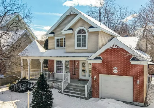 Maison à étages à vendre - 898 Rue des Cerisiers, Otterburn Park, J3H5V7