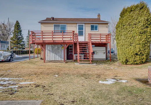 Maison à vendre - 135 58e Avenue, Saint-Zotique, J0P 1Z0