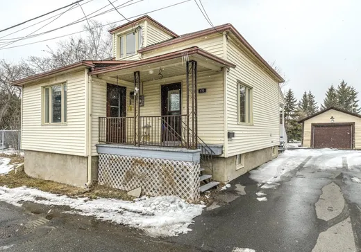 Maison à vendre - 175 Rue St-Marc, Massueville, J3R 1W5