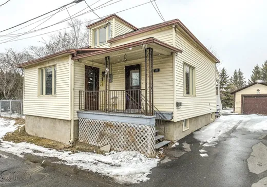 Maison à vendre - 175 Rue St-Marc, Massueville, J3R 1W5