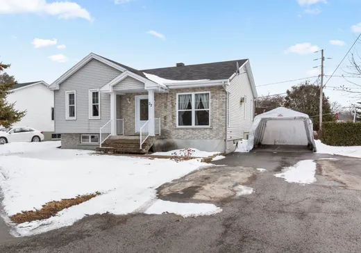 Maison à vendre - 22 Rue Lise, Lanoraie, J0K 1E0