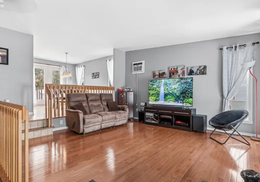 Maison à vendre - 22 Rue Lise, Lanoraie, J0K 1E0