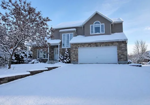 Two or more stories for sale - 551 3e Avenue, Barraute, J0Y1A0