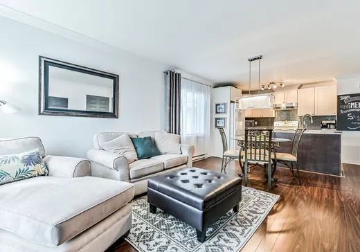 Condo à vendre - 7045 Ch. de Chambly, St-Hubert, J3Y 3R6