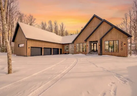 Maison à vendre - 218 Rue des Patriotes, Saint-Colomban, J5K 0S2