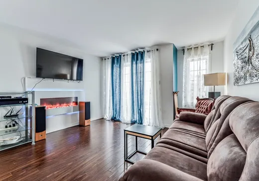 Condo à vendre - 7045 Ch. de Chambly, St-Hubert, J3Y 3R6