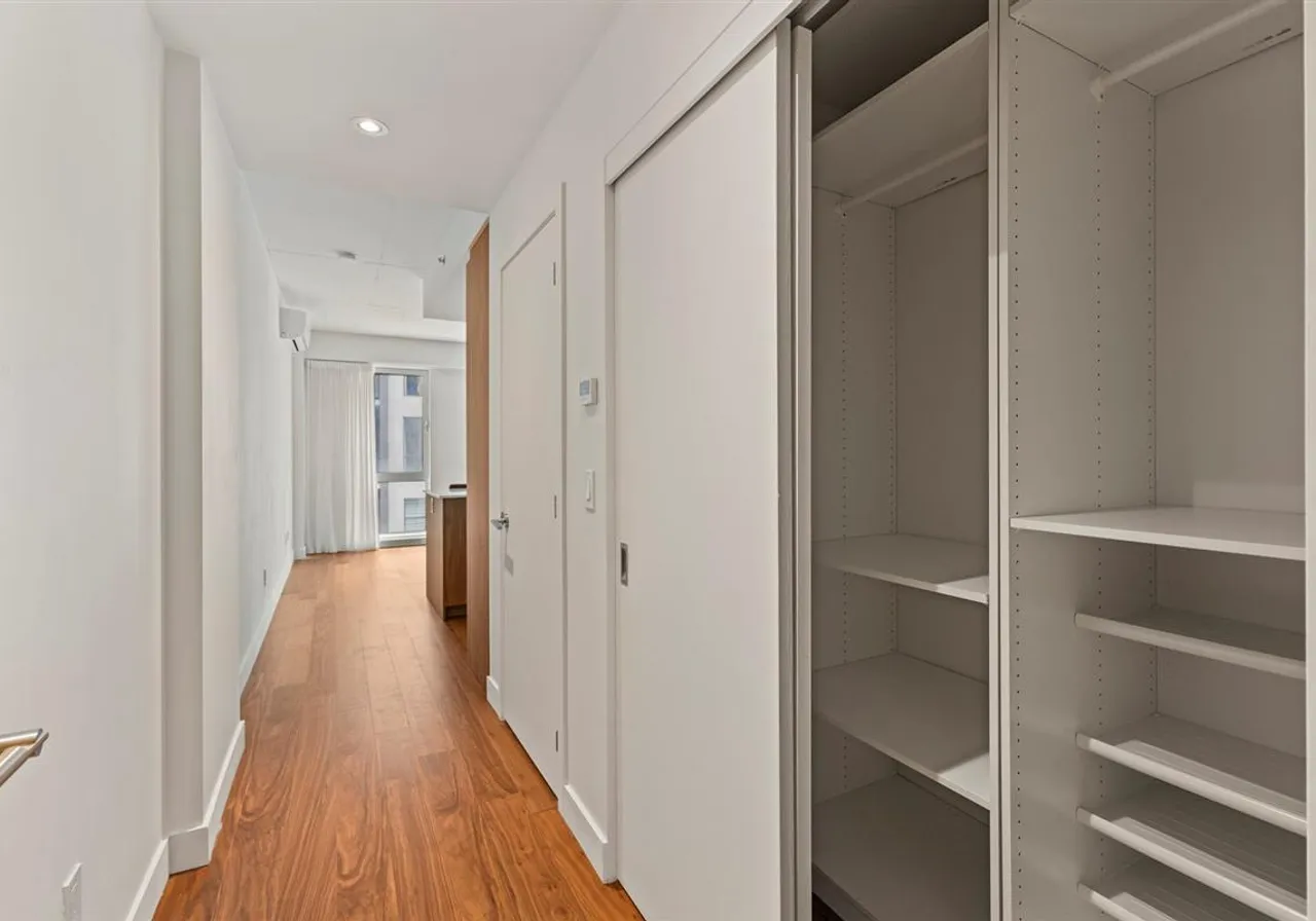 385 Rue St-Martin, App. 409 — photo 3
