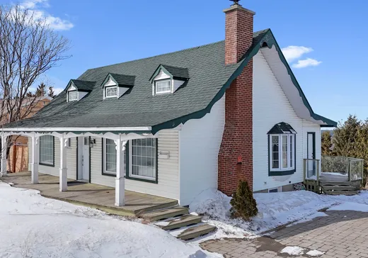 Maison à vendre - 372 Boul. Ste-Anne, Rimouski, G5M 1E8