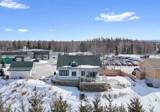 Maison à vendre - 372 Boul. Ste-Anne, Rimouski, G5M 1E8