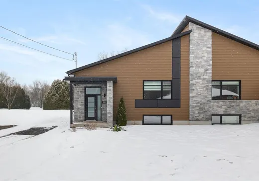 Bungalow à vendre - 200 Rue Charest, Saint-Janvier-de-Joly, G0S1M0