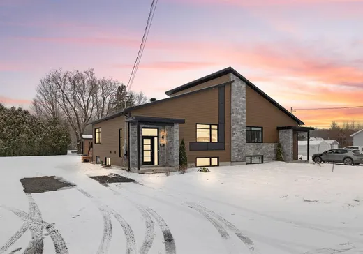 Maison à vendre - 200 Rue Charest, Saint-Janvier-de-Joly, G0S 1M0