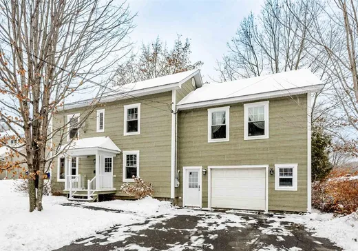 Maison à vendre - 31 Rue Thornton N., Coaticook, J1A 2E1