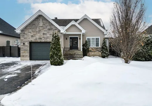 Bungalow à vendre - 221 Rue de St-Émilion, Terrebonne, J6W0B4