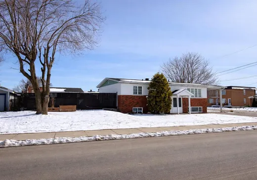 Maison à vendre - 18 Boul. Quevillon, Salaberry-de-Valleyfield, J6T 3J3