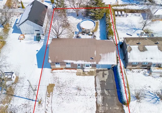 Maison à vendre - 16 Rue Stewart, Howick, J0S 1G0