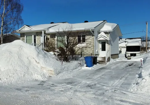 Maison à vendre - 135 Rue Holliday, Sept-Îles, G4R 1G1