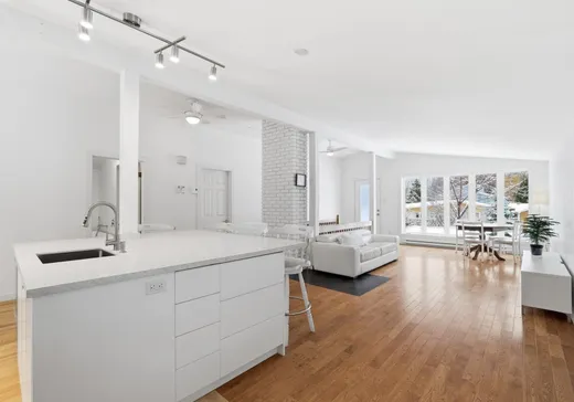 Maison à étages à vendre - 10 Rue Cartier, Saint-Jérôme, J7Y3H6