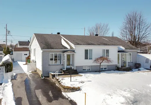 Bungalow for sale - 5 Rue du Curé-Laflèche, Victoriaville, G6S1H7